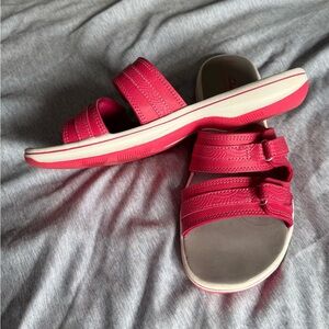 Clarks Cloudsteppers Vibrant Pink Women's Breeze PiperSlide Sandals